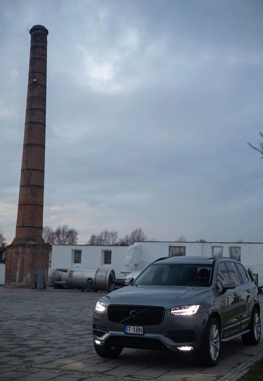 Volvo XC 90 cena 142000 przebieg: 97600, rok produkcji 2016 z Kraków małe 781
